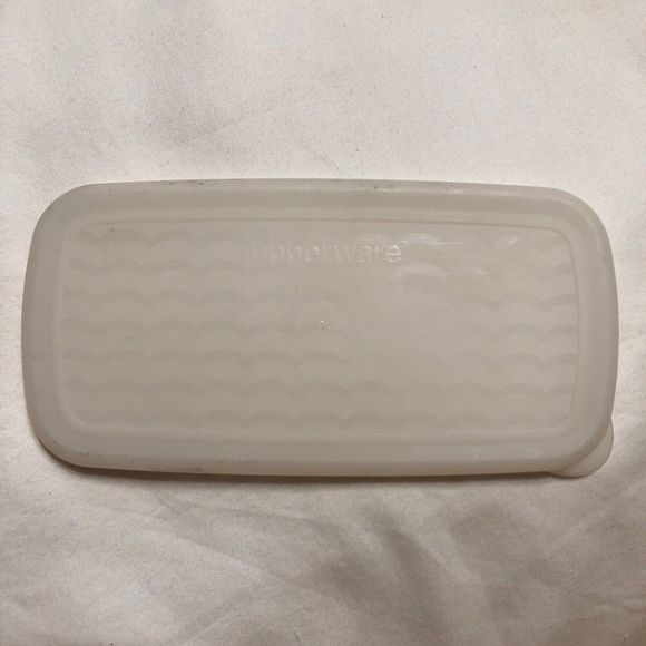 Tupperware FridgeSmart 6 Inch Kitchen Container NEW!! - Picture 3 of 7